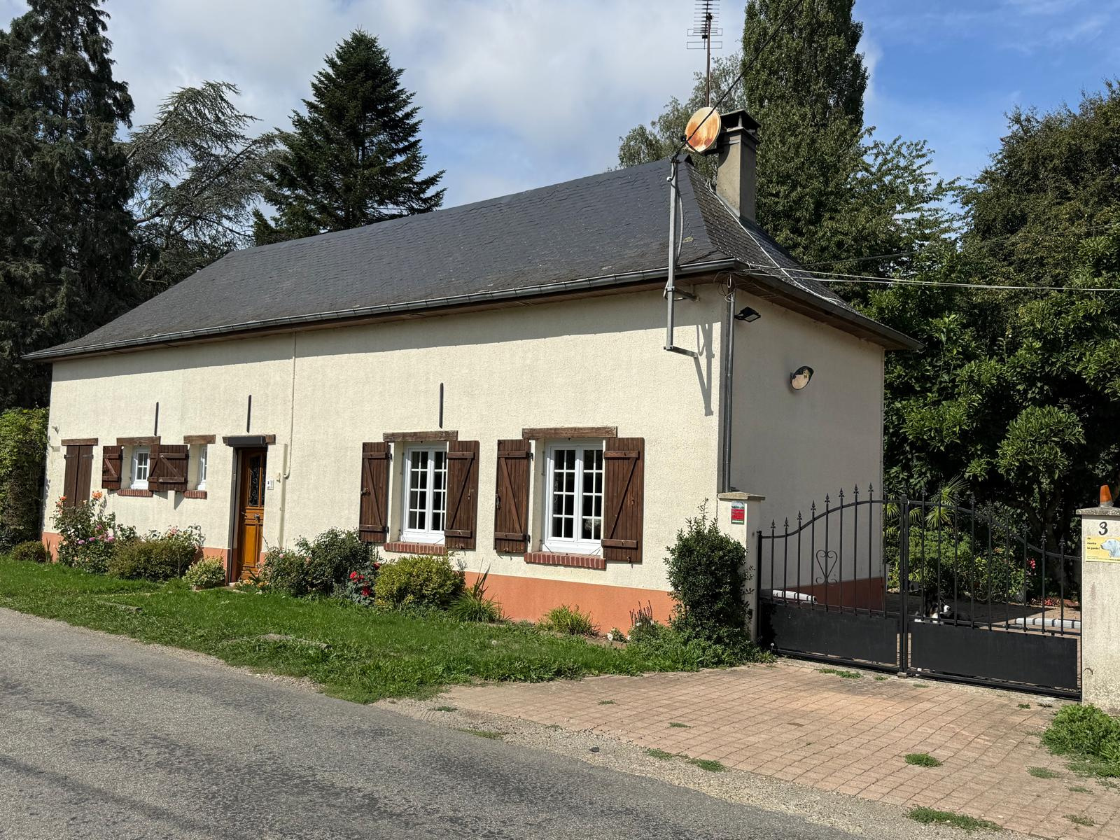 Belle longère bien entretenue